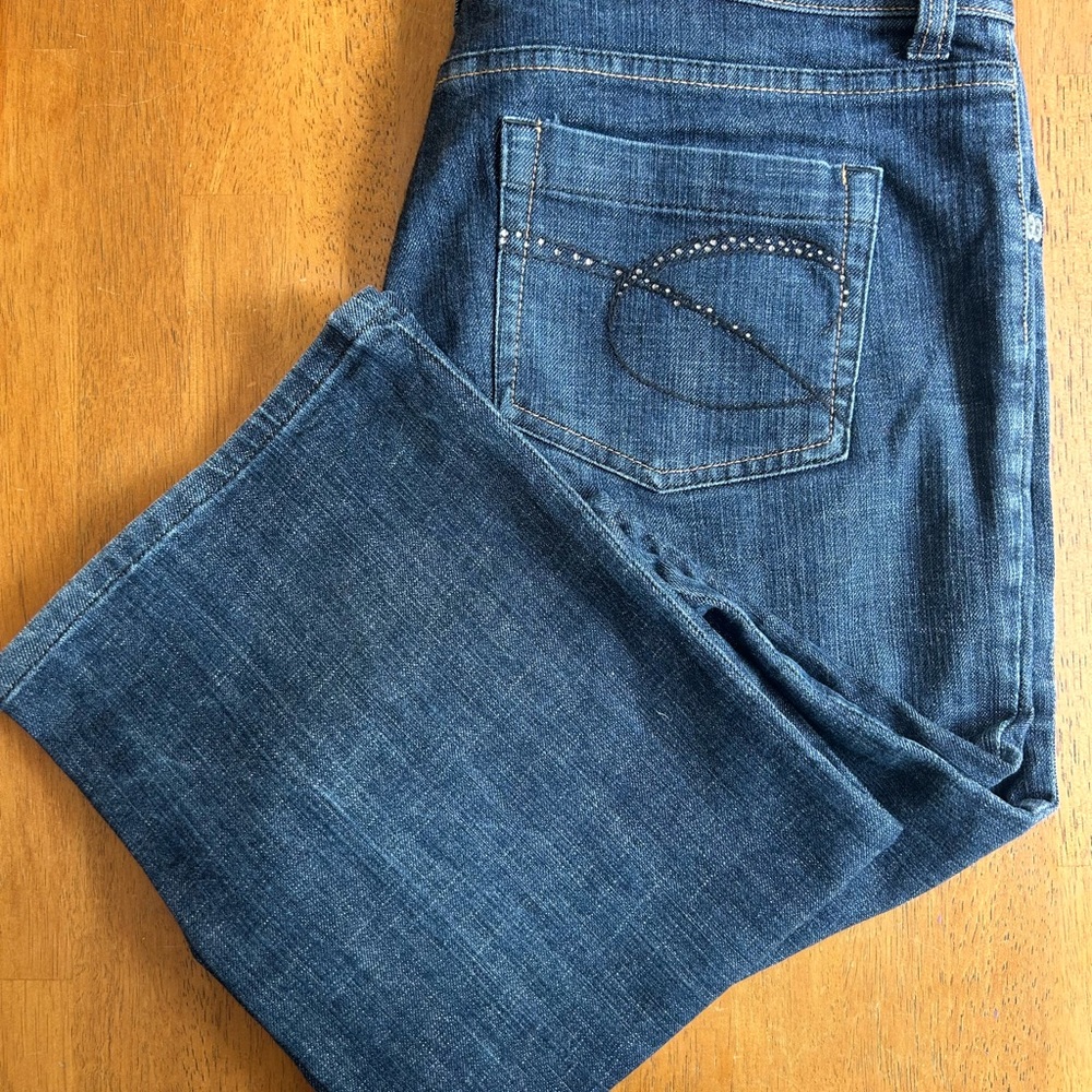 Chicos Platinum Jeans Size 2 Wide Leg Dark Wash Rhinestone Pockets
